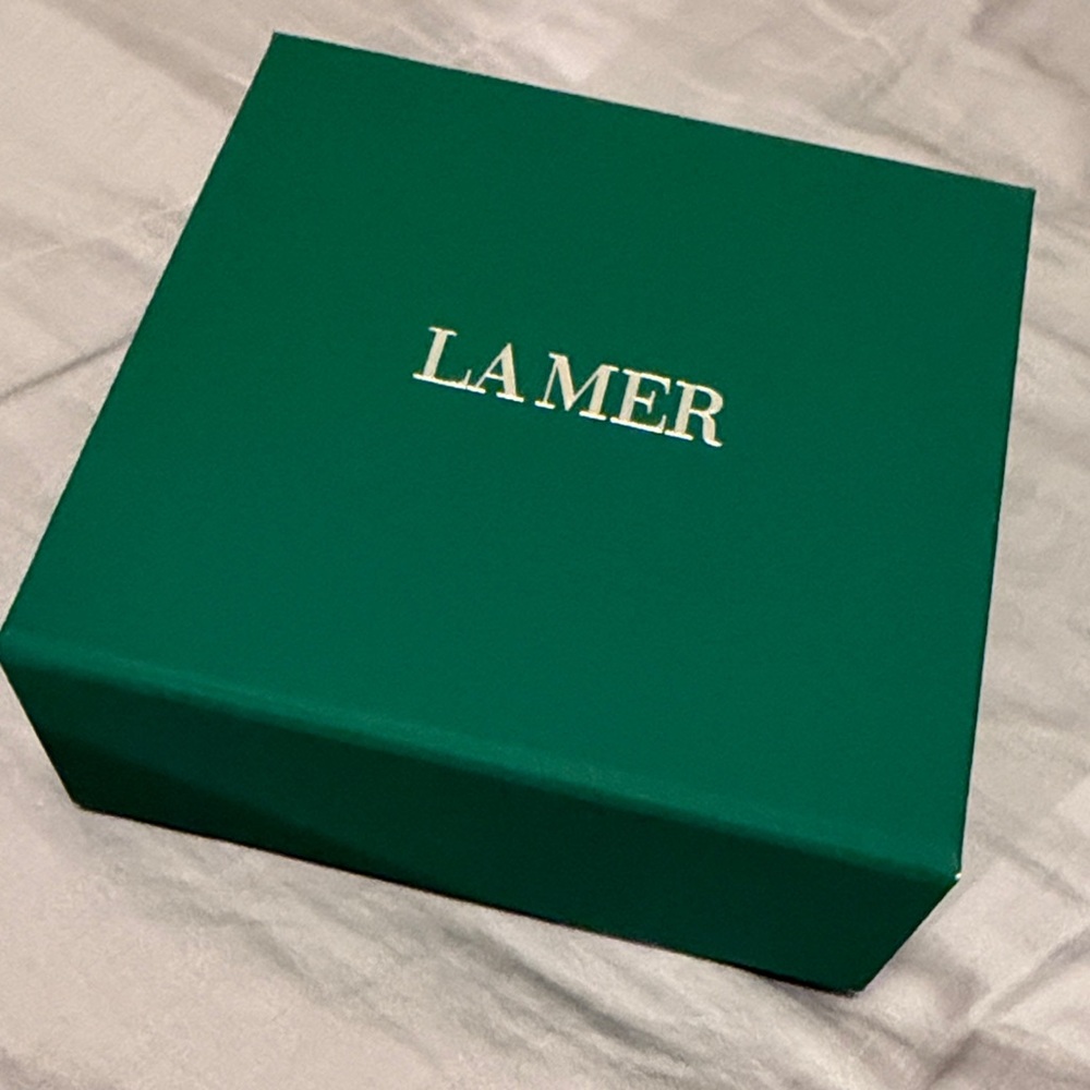 Authentic La Mer Gift Dust Box